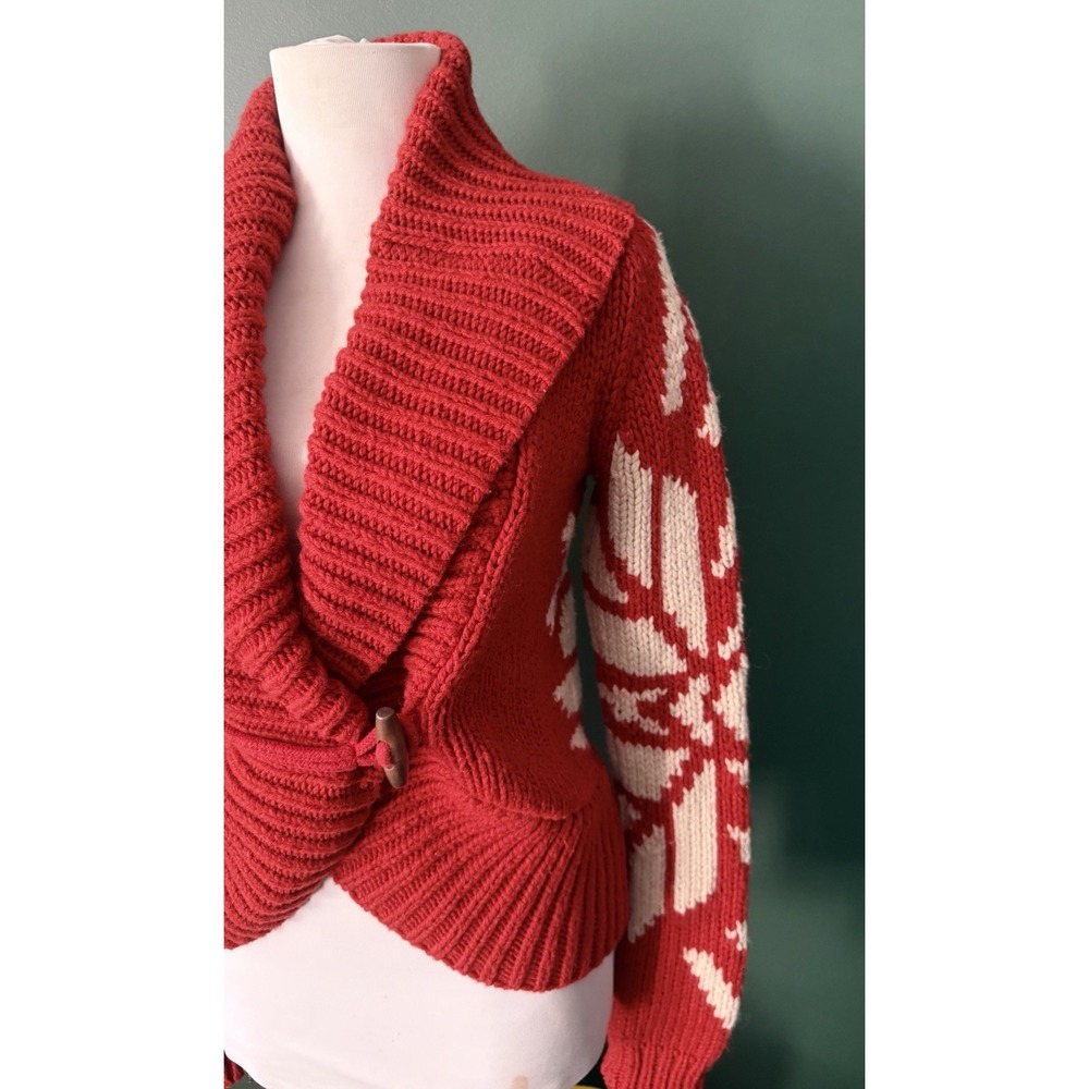 American Eagle Y2K Cardigan Womens Size M Red Snowflake Fair Isle Chunky Knit - Picture 4 of 8